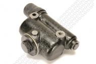 Jeep brake master cylinder.  This will fit 1941-1945 MB and 1945-1948 CJ2A. These are brand new (not rebuilt)!

Factory Part Number: J8123176