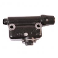 Brand New Brake Master Cylinder. This will fit the following vehicles.

1949-1966 all CJ models
1948-1963 Willys Wagon
1950-1952 M38
1950-1963 M38A1

Factory Part Number: 8126738